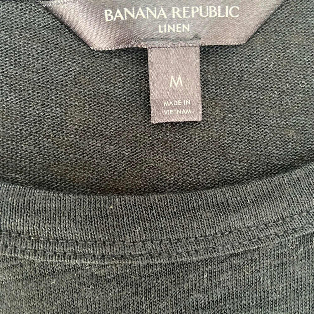 Banana Republic Black Short Sleeve Tee